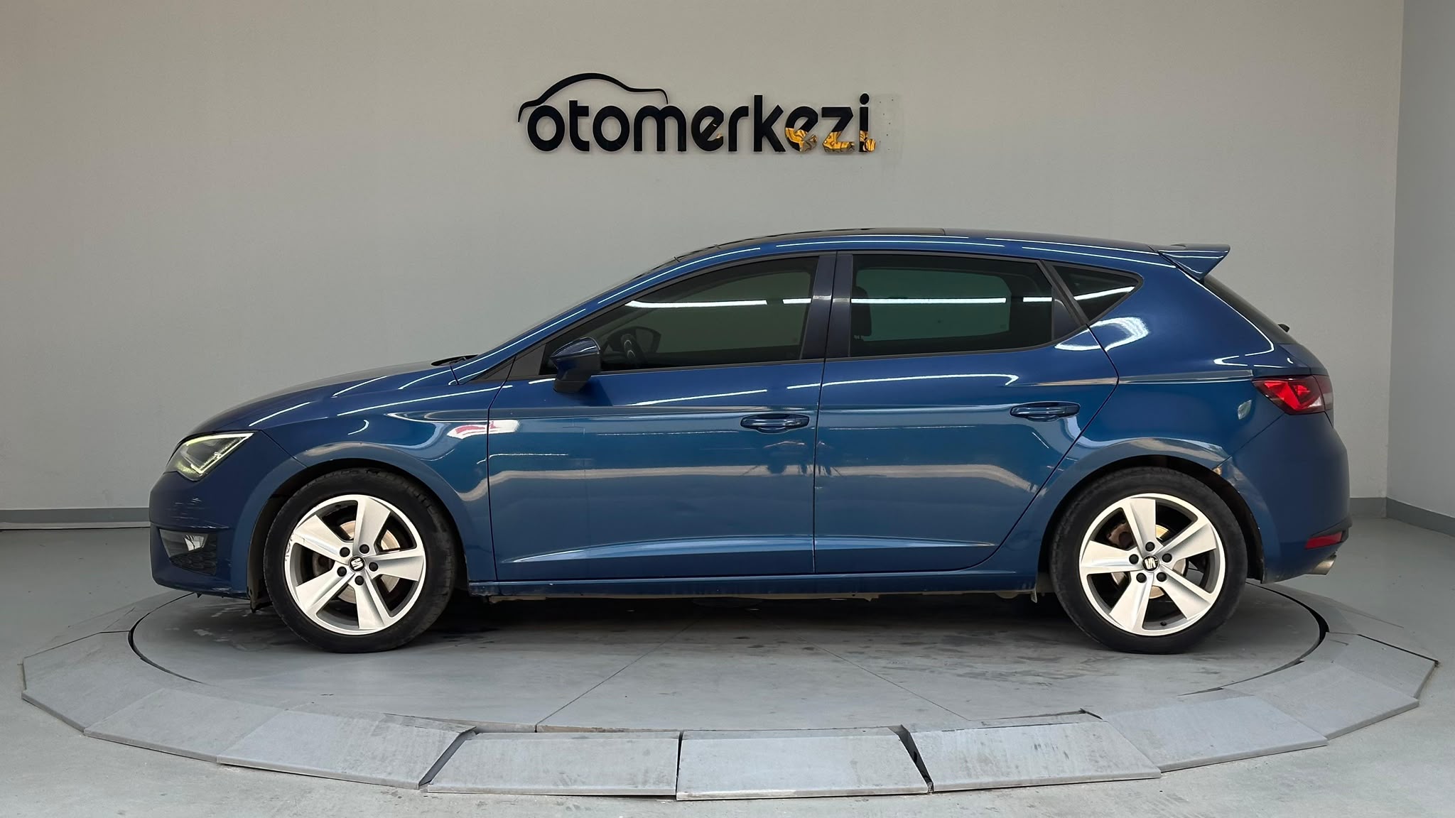 SEAT LEON 10
